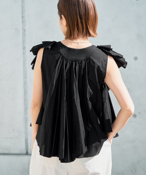 IENA（イエナ）の「AAYUSHI/アユーシ レイヤードラッフルブラウス SFN0715（シャツ/ブラウス・レディース・ピンク/ブラック・FREE）」の7枚目の写真