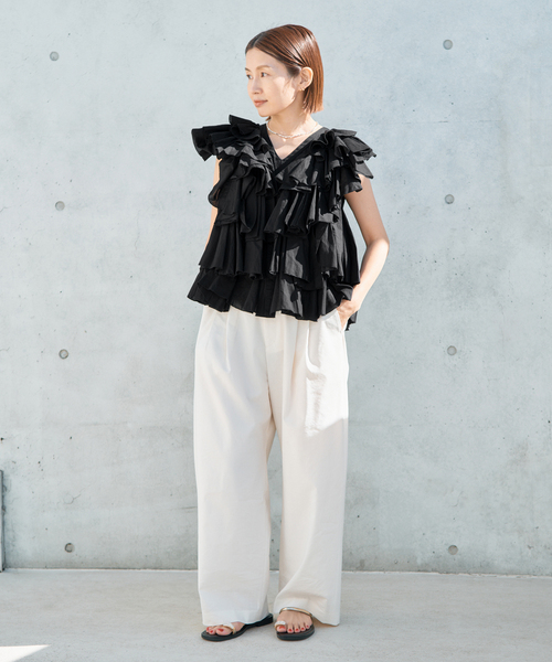 IENA（イエナ）の「AAYUSHI/アユーシ レイヤードラッフルブラウス SFN0715（シャツ/ブラウス・レディース・ピンク/ブラック・FREE）」の10枚目の写真