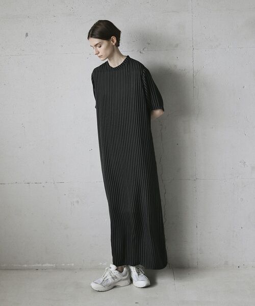 GARAGE OF GOOD CLOTHING(ガレージオブグッドクロージング)の「ストライプ半袖ワンピース(ワンピース・レディース・ブラック/ブラウン・S/M)」の4枚目の写真