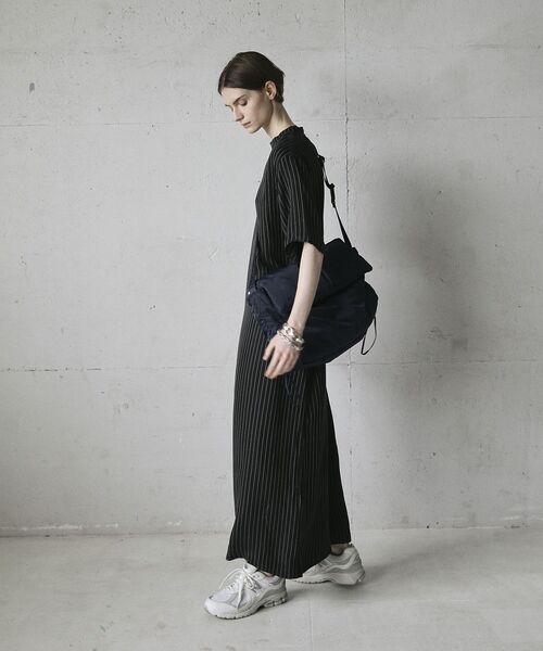 GARAGE OF GOOD CLOTHING(ガレージオブグッドクロージング)の「ストライプ半袖ワンピース(ワンピース・レディース・ブラック/ブラウン・S/M)」の11枚目の写真