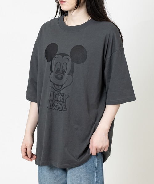 Disney(ディズニー)の「【15】〔Disney/ディズニー〕ミッキーマウス ユーズドライク フェイスプリント 半袖ラグランスリーブTシャツ(Tシャツ/カットソー・メンズ・アイボリー/ブルーグレー/スミクロ/ライトイエロー・MEDIUM/LARGE/X-LARGE)」の21枚目の写真