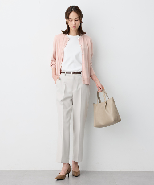 A/C DESIGN BY ALPHA CUBIC（エーシーデザインバイアルファキュービック）の「【美モーション】ストレッチテーパードパンツ【ウエストゴム・シワになりにくい・大きいサイズあり】（その他パンツ・レディース・ベージュ/イエロー/ネイビー・61/64/67/70/73/76）」の14枚目の写真