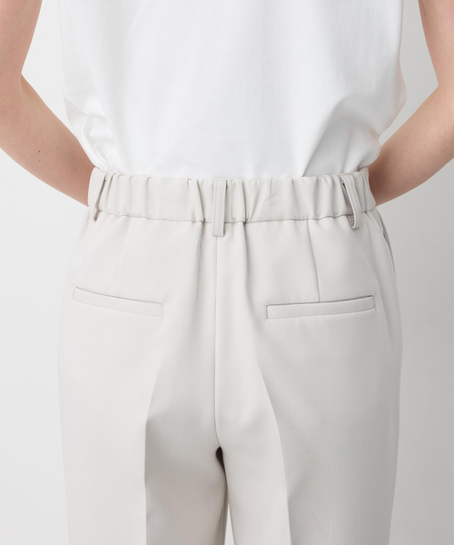 A/C DESIGN BY ALPHA CUBIC（エーシーデザインバイアルファキュービック）の「【美モーション】ストレッチテーパードパンツ【ウエストゴム・シワになりにくい・大きいサイズあり】（その他パンツ・レディース・ベージュ/イエロー/ネイビー・61/64/67/70/73/76）」の17枚目の写真