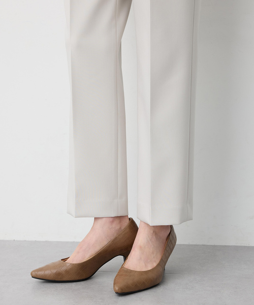 A/C DESIGN BY ALPHA CUBIC（エーシーデザインバイアルファキュービック）の「【美モーション】ストレッチテーパードパンツ【ウエストゴム・シワになりにくい・大きいサイズあり】（その他パンツ・レディース・ベージュ/イエロー/ネイビー・61/64/67/70/73/76）」の18枚目の写真