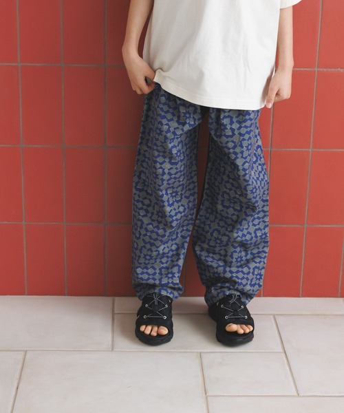 BAYFLOW（ベイフロー）の「[ゆったりシルエット♪]イージーリラックス柄パンツ(KIDS)（その他パンツ・キッズ・パープル系/グレー系/グリーン系・110cm/150cm/130cm）」の6枚目の写真