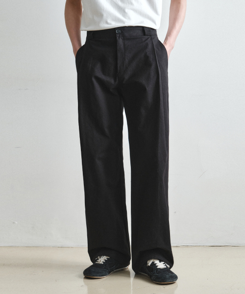 WEDNESDAY OASIS(ウェンズデーオアシス)の「ディープタックワイドコットンパンツ_BLACK(W26PT03)(その他パンツ・メンズ・ブラック・MEDIUM/LARGE/X-LARGE)」の1枚目の写真
