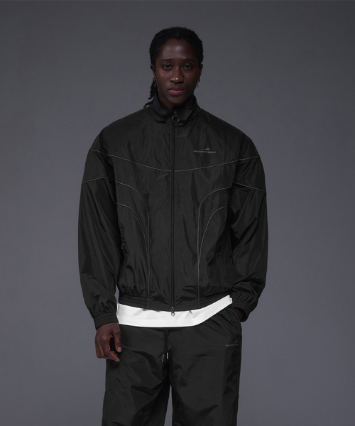 BORN TO WIN（ボーントゥウィン）の「WOVEN PIPING TRACK JACKET [BLACK]（ナイロンジャケット・メンズ・その他・1/2/4/3）」の4枚目の写真