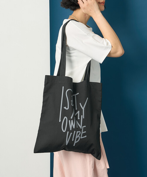 FREAK'S STORE(フリークスストア)の「藤本美貴 × FREAK'S STORE/フリークスストア メッセージ ロゴ トートバッグ/A4サイズ 展開限定(トートバッグ・レディース・レモンイエロー/ブルー/ピンク/ブラック・ONE SIZE)」の8枚目の写真
