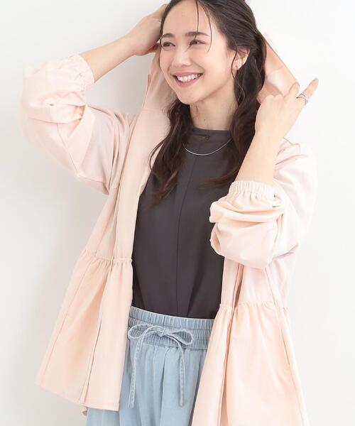 SHOO・LA・RUE(シューラルー)の「【ひんやり/S-LL/体型カバー】ペプラムフリルとゴールドパーツが女性らしい UVパーカ(ブルゾン・レディース・ピンク/ホワイト/ブラック・01/02/03/04)」の19枚目の写真