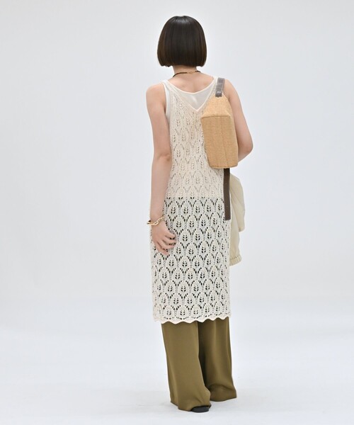 qualite(カリテ)の「ラメテレコタンク 夏服 インナー ラメ(タンクトップ・レディース・ブラック/オフホワイト/ベージュ・フリー)」の22枚目の写真