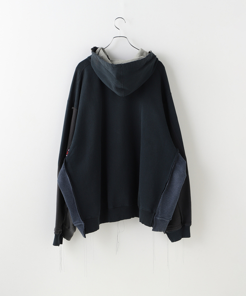 DISCOVERED(ディスカバード)の「DISCOVERED / ディスカバード Band Tee Dolman Zip Hoodie(パーカー・メンズ・ブラック・FREE)」の2枚目の写真