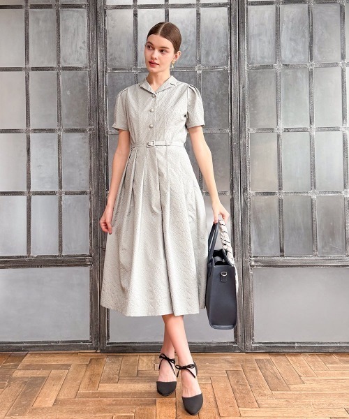 an another angelus(アンアナザーアンジェラス)の「ダマスク風エンボス柄ワンピース/fint フィント(ワンピース・レディース・アイボリー/ミント・FREE)」の3枚目の写真