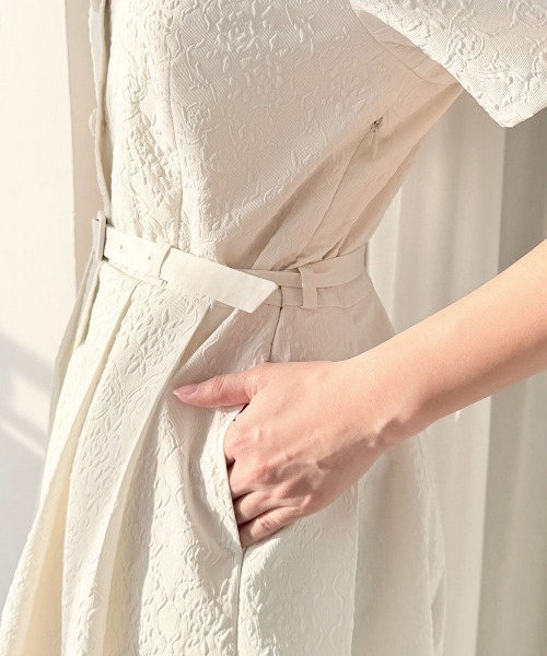an another angelus(アンアナザーアンジェラス)の「ダマスク風エンボス柄ワンピース/fint フィント(ワンピース・レディース・アイボリー/ミント・FREE)」の18枚目の写真