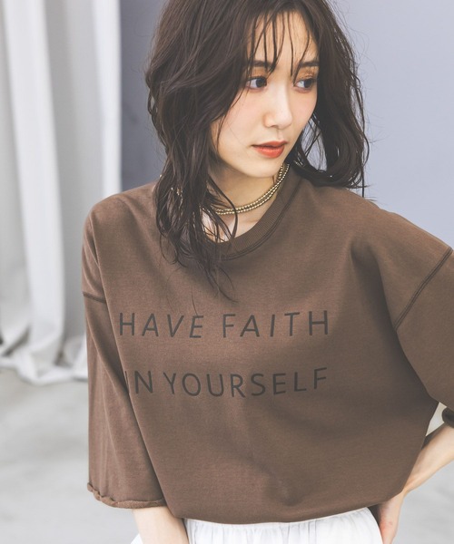 GLOBAL WORK（グローバルワーク）の「乾きやすいスウェットプリント6分袖/636715（スウェット・レディース・レッド/ブラウン/ホワイト/ライトグレー/ネイビー/ダークグレー・SHORT/REGULAR）」の4枚目の写真