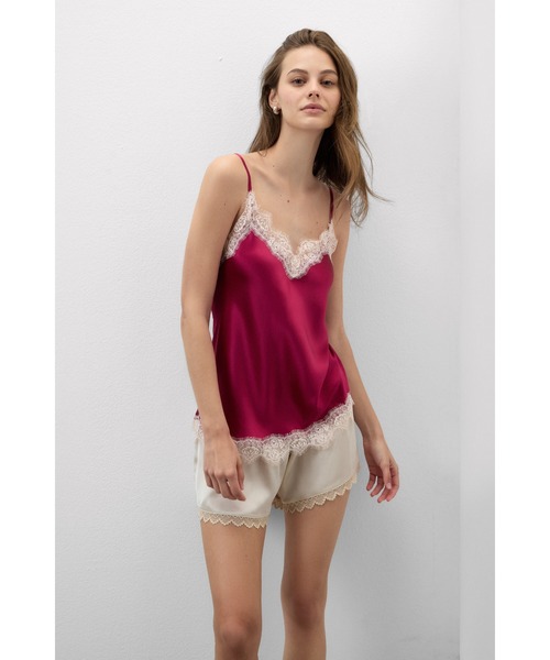 Intimissimi(インティミッシミ)の「コントラスト シルク&レース トップス(キャミソール・レディース・チェリーピンク/ライトブラウン/マルーン・L/M/S)」の1枚目の写真