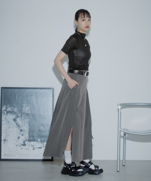 PAGEBOY(ページボーイ)の「ラメシアーボトルネックトップス(Tシャツ/カットソー・レディース・ブラック/ブルー/オフホワイト・FREE)」の9枚目の写真