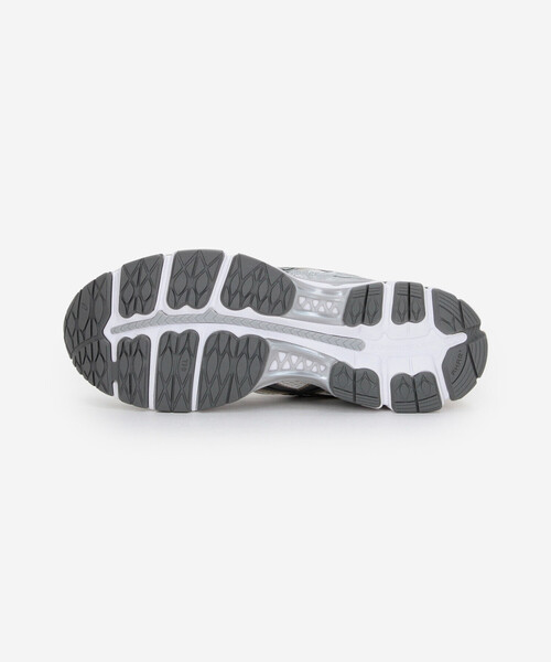 ASICS(アシックス)の「ASICS | GEL-KAYANO 12.1 MEN(スニーカー・メンズ・ホワイト系その他・26.5/25.5/26/27/27.5)」の3枚目の写真