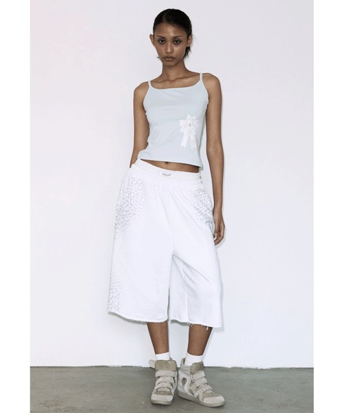 FANCY CLUB(ファンシークラブ)の「A'GEM/9 × .kom 『FANCY CLUB/ファンシークラブ』 LEOPARD SAGGING BERMUDA PANTS/レオパードサギングバミューダパンツ(スウェットパンツ・レディース・ホワイト/チャコールグレー・FREE)」の5枚目の写真