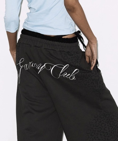 FANCY CLUB(ファンシークラブ)の「A'GEM/9 × .kom 『FANCY CLUB/ファンシークラブ』 LEOPARD SAGGING BERMUDA PANTS/レオパードサギングバミューダパンツ(スウェットパンツ・レディース・ホワイト/チャコールグレー・FREE)」の22枚目の写真