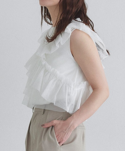 ECLAM（クラム）の「[ECLAM]【SET】2wayチュールフリルベスト×ノースリーブカットソー（Tシャツ/カットソー・レディース・オフホワイト/ブラック系その他2・L/M）」の11枚目の写真