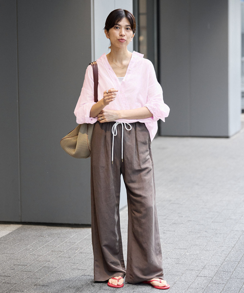 IENA(イエナ)の「《追加》ラミーリヨセル2wayシャツ(シャツ/ブラウス・レディース・ピンク/ライトグリーン/ブラウン/スカイブルー/ホワイト・FREE)」の17枚目の写真
