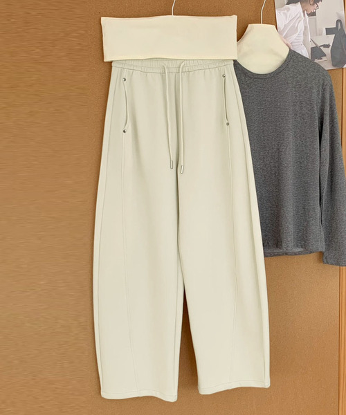 DAY CLOSET(デイ クローゼット)の「【ゴム&紐調節可】程よくルーズでパネルラインできれいめ仕上げ。カーブシルエットカーブパンツ レディース(スウェットパンツ・レディース・グレー/アイボリー/ブラック/ピンク・M/XL/L)」の8枚目の写真