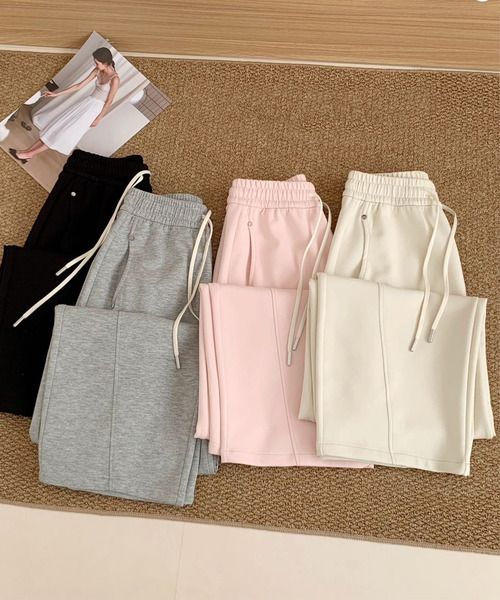 DAY CLOSET(デイ クローゼット)の「【ゴム&紐調節可】程よくルーズでパネルラインできれいめ仕上げ。カーブシルエットカーブパンツ レディース(スウェットパンツ・レディース・グレー/アイボリー/ブラック/ピンク・M/XL/L)」の21枚目の写真