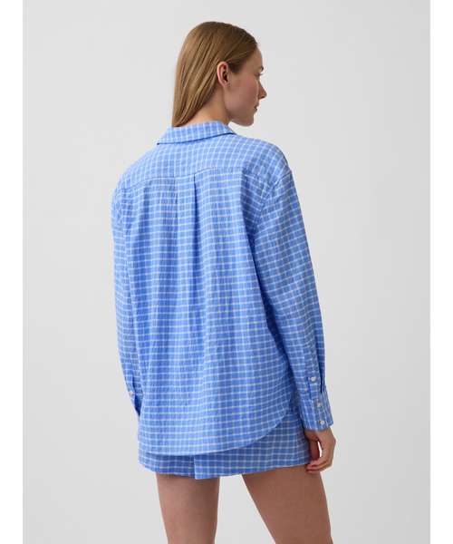 GAP(ギャップ)の「シアサッカー プレイド オーバーサイズシャツ(シャツ/ブラウス・レディース・ライトブルー/レッド系その他・XS/S/M/XXS/L)」の9枚目の写真