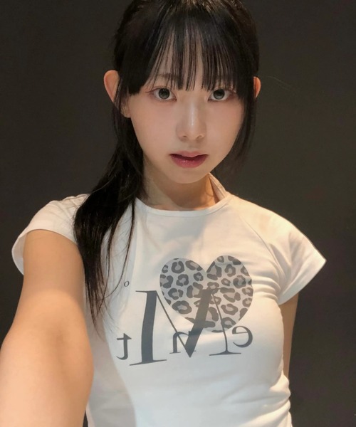 MUCENT(ムセント)の「【日本未発売/WEB限定】MUCENT(ムセント)/レオパード ヒョウ柄 ハート ハーフ クロップド Tシャツ トップス/SIERRA LEOPARD HEART HALF T UNISEX(Tシャツ/カットソー・レディース・ブラック/ホワイト/ホワイト系その他・FREE)」の11枚目の写真