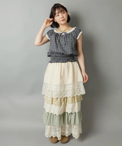 SPINNS(スピンズ)の「レトロな雰囲気が可愛い♪異素材ドッキングロングスカート(スカート・レディース・ベージュ/ブルー/グリーン・ONESIZE)」の12枚目の写真