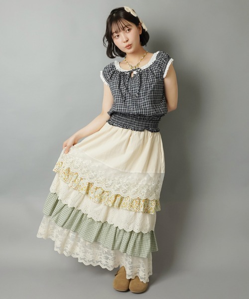 SPINNS(スピンズ)の「レトロな雰囲気が可愛い♪異素材ドッキングロングスカート(スカート・レディース・ベージュ/ブルー/グリーン・ONESIZE)」の13枚目の写真