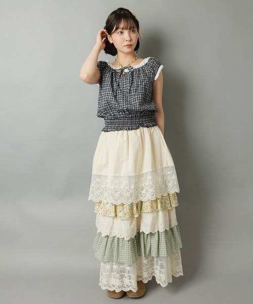 SPINNS(スピンズ)の「レトロな雰囲気が可愛い♪異素材ドッキングロングスカート(スカート・レディース・ベージュ/ブルー/グリーン・ONESIZE)」の14枚目の写真