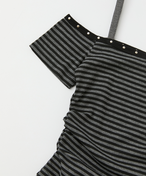RAIMENT(レイメント)の「(W) ウィメンズ アンバランス ストラップ レイヤード オフショルダー ストライプ_ブラック(Tシャツ/カットソー・レディース・その他・WS/WM)」の7枚目の写真