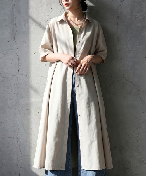 antiqua(アンティカ)の「Aライン ロング シャツワンピース(シャツワンピース・レディース・ナチュラル/ブラック・P/R)」の1枚目の写真