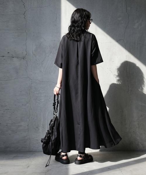 antiqua(アンティカ)の「Aライン ロング シャツワンピース(シャツワンピース・レディース・ナチュラル/ブラック・P/R)」の4枚目の写真