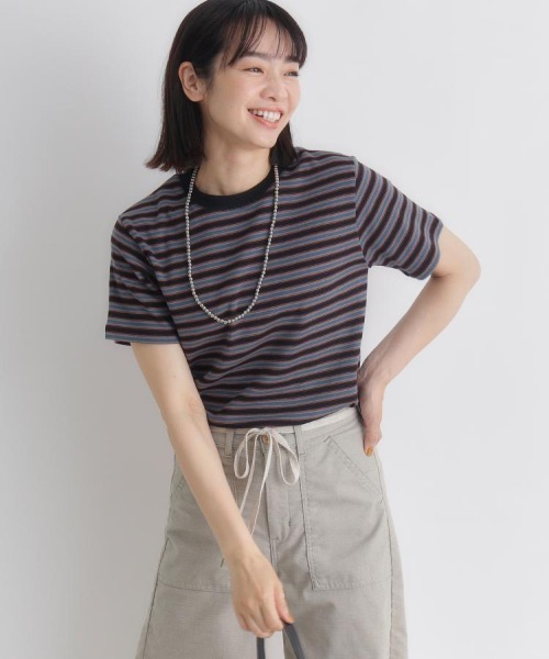 Right-on（ライトオン）の「HONEYSUCKLE ROSE(ハニーサックルローズ)マルチボーダータイトＴシャツ（Tシャツ/カットソー・レディース・ロイヤルブルー/オレンジ/ブラック×グリーン・L/M）」の2枚目の写真