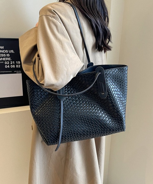by LEGNA(バイレグナ)の「大容量編み込みメッシュトートバッグ(トートバッグ・レディース・ブラック/アイボリー/ブラウン/ベージュ・FREE)」の1枚目の写真