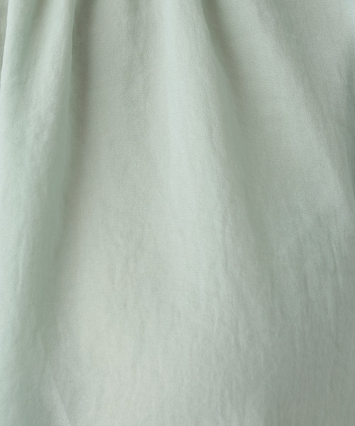 Elura（エルーラ）の「≪イージーケア・速乾≫サラサラサマーケーププルオーバー/742033（シャツ/ブラウス・レディース・ライトグリーン/オフホワイト/ブラック・FREE）」の4枚目の写真