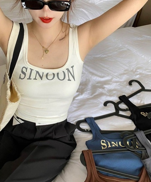 Ritzy(リッツィー)の「カップ付き SINOON ロゴ スクエアネック リブ タンクトップ(タンクトップ・レディース・ホワイト/ブラック/ブルー/モカ・FREE)」の16枚目の写真