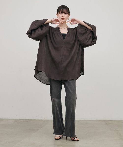 LARUTA（ラルータ）の「【LARUTA】前後2WAYシャーリングパフスリーブブラウス（シャツ/ブラウス・レディース・ピンク/ターコイズブルー/アイボリー/ブラウン・FREE）」の22枚目の写真