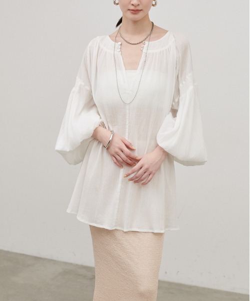 LARUTA（ラルータ）の「【LARUTA】前後2WAYシャーリングパフスリーブブラウス（シャツ/ブラウス・レディース・ピンク/ターコイズブルー/アイボリー/ブラウン・FREE）」の16枚目の写真