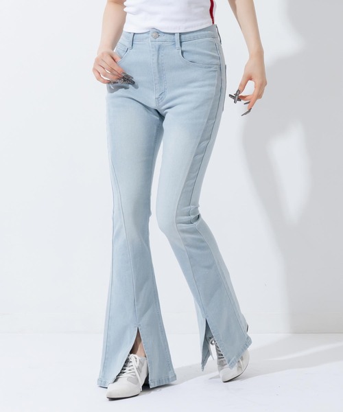 ANAP(アナップ)の「センタースリットフレアデニムパンツ(デニムパンツ・レディース・ブルー/ライトブルー・S/M)」の2枚目の写真