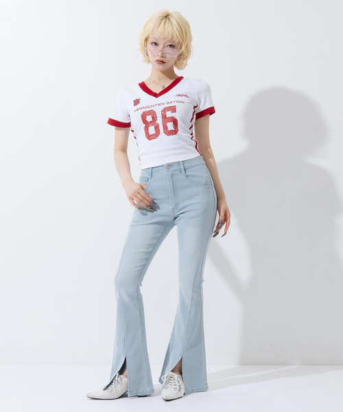 ANAP(アナップ)の「センタースリットフレアデニムパンツ(デニムパンツ・レディース・ブルー/クリア・S/M)」の16枚目の写真