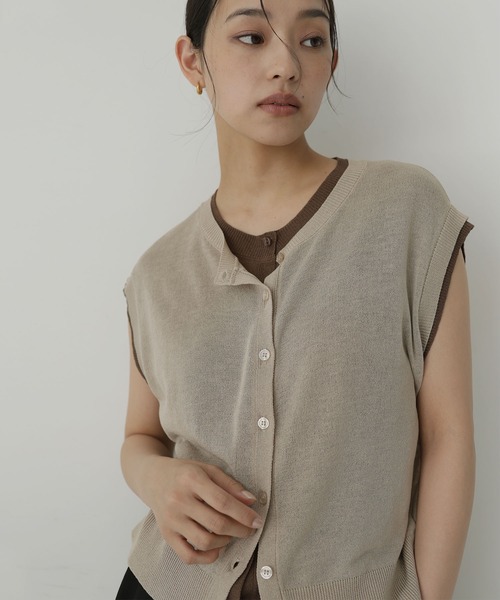 hellam(へラム)の「配色デザインノースリーブ(Tシャツ/カットソー・レディース・ネイビー/チャコール/ブラック/ブラウン/ベージュ・FREE)」の4枚目の写真