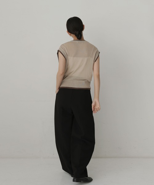 hellam(へラム)の「配色デザインノースリーブ(Tシャツ/カットソー・レディース・ネイビー/チャコール/ブラック/ブラウン/ベージュ・FREE)」の10枚目の写真