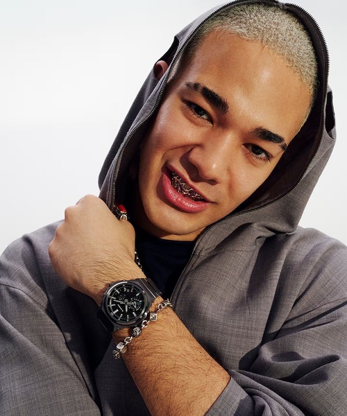 G-SHOCK(ジーショック)の「G-SHOCK/ジーショック 腕時計 G-STEEL GST-B1000BD-1AJ(アナログ腕時計・メンズ・ブラック・FREE)」の2枚目の写真