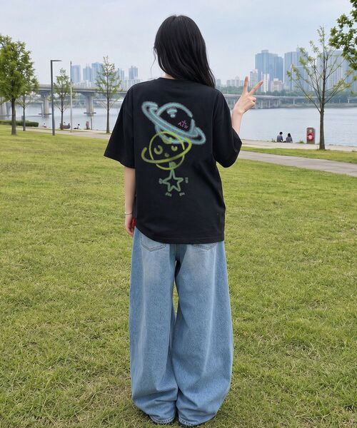 ARTISTWEAR（アーティストウェア）の「[ATW] スリッププラネット半袖Tシャツ（Tシャツ/カットソー・レディース・ブラック・XXXX-LARGE/XX-LARGE/X-LARGE/LARGE/MEDIUM/SMALL）」の6枚目の写真