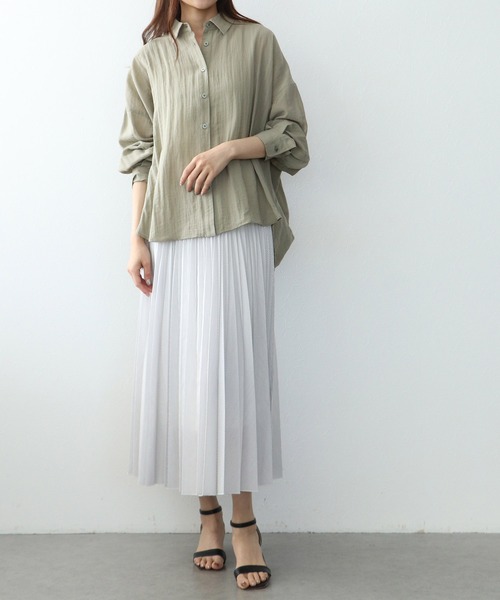 Jines(ジネス)の「ナチュラルワッシャーバックフォルムシャツ(シャツ/ブラウス・レディース・ラベンダー/グレー/オリーブ・38)」の9枚目の写真