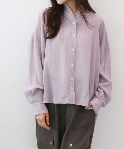 Jines(ジネス)の「ナチュラルワッシャーバックフォルムシャツ(シャツ/ブラウス・レディース・ラベンダー/グレー/オリーブ・38)」の12枚目の写真