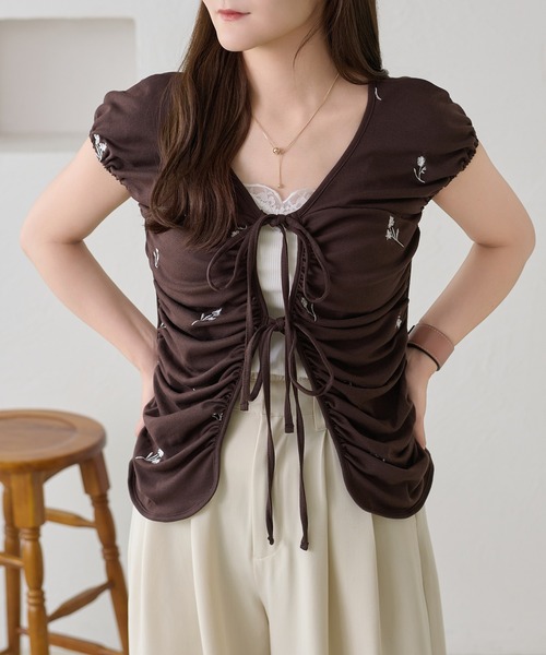 apres jour clair（アプレジュールクレア）の「【apres jour clair 】花柄シャーリングトップス（Tシャツ/カットソー・レディース・クリーム/オフホワイト/ブラウン系その他・X-LARGE/フリー）」の14枚目の写真